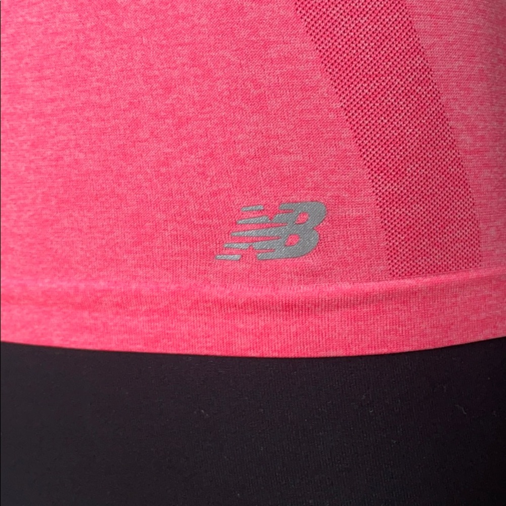 New Balance Racerback Seamless Tank Top - Picture 3 of 7